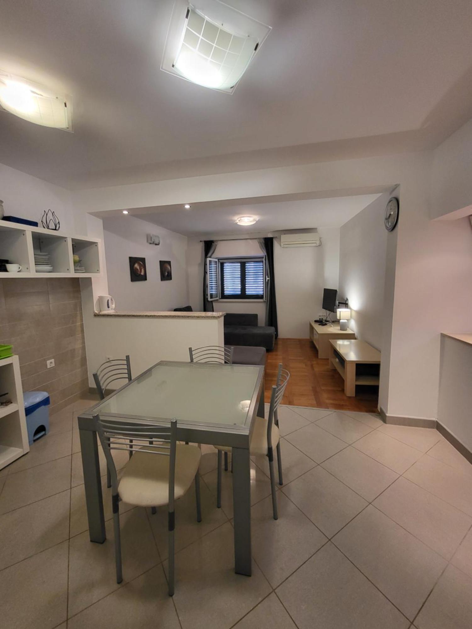 Guest Accomodation Zura Skradin Ngoại thất bức ảnh