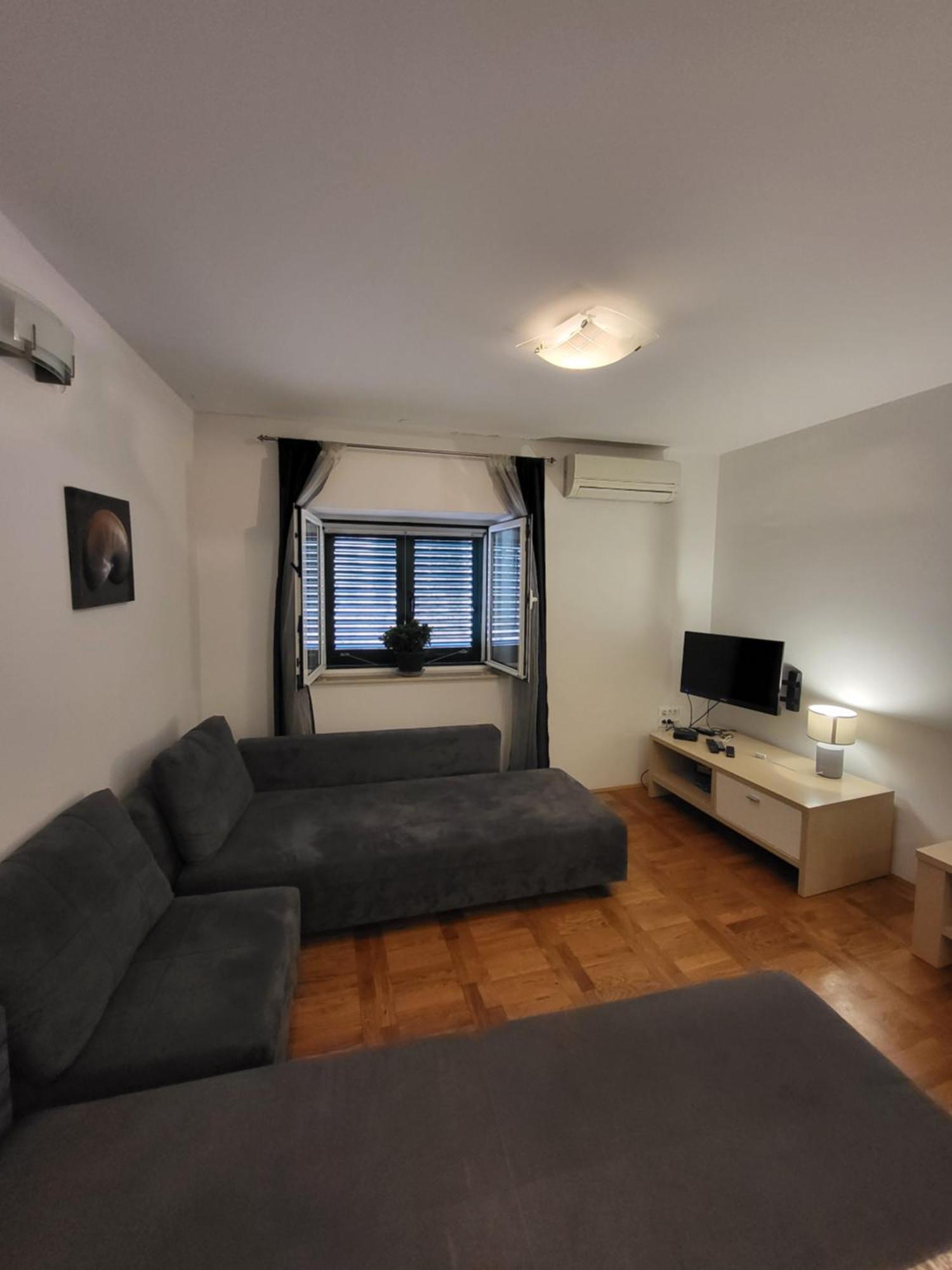 Guest Accomodation Zura Skradin Ngoại thất bức ảnh