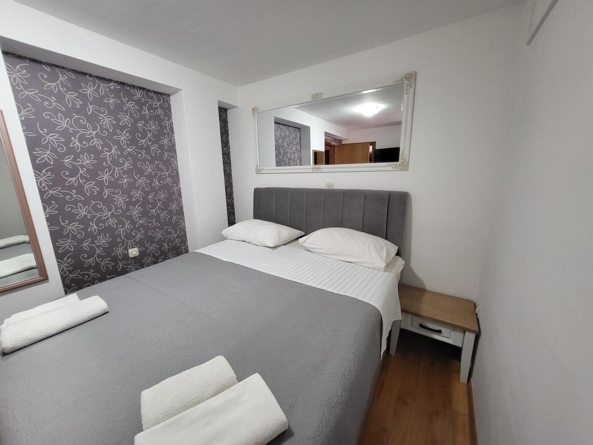 Guest Accomodation Zura Skradin Ngoại thất bức ảnh