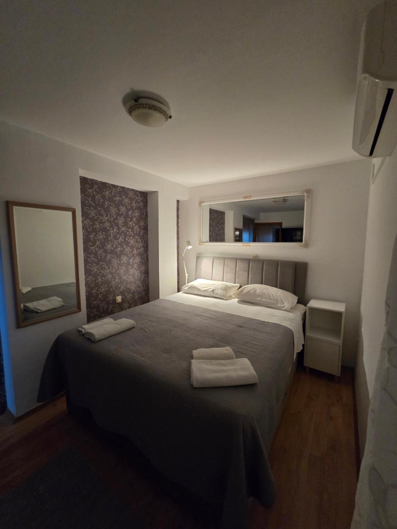 Guest Accomodation Zura Skradin Ngoại thất bức ảnh
