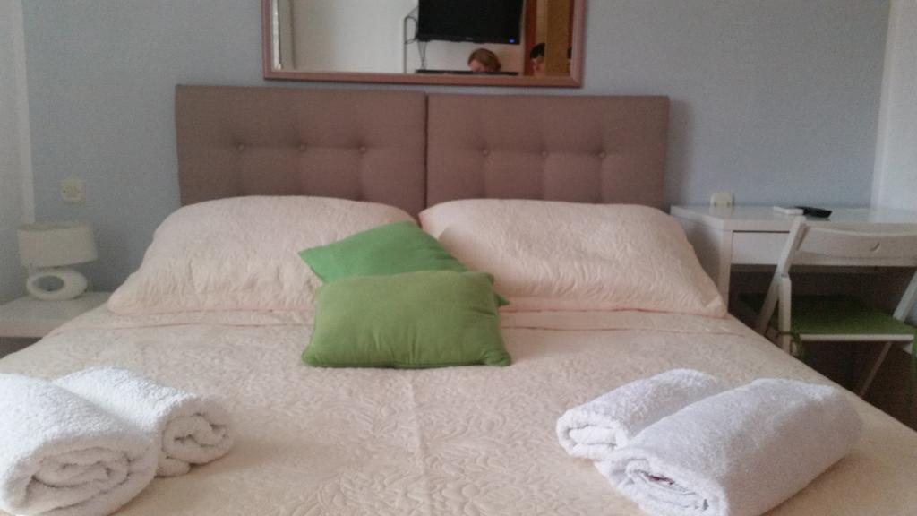 Guest Accomodation Zura Skradin Ngoại thất bức ảnh