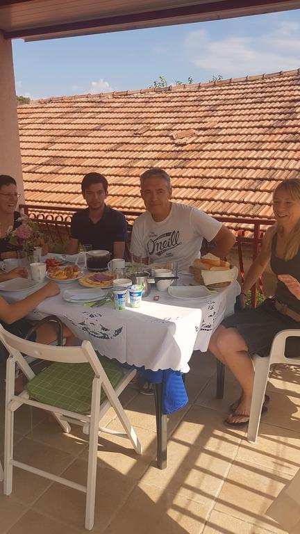 Guest Accomodation Zura Skradin Ngoại thất bức ảnh